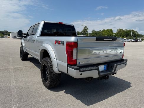 Used 2018 Ford F250 Platinum w/ Platinum Ultimate Package AWD/4WD image 3