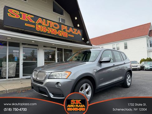 Used 2011 BMW X3 xDrive28i image 1
