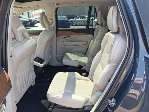 Used 2020 Volvo XC90 T6 Inscription w/ Protection Package Premier AWD/4WD image 11