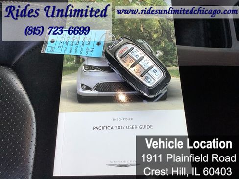 Used 2017 Chrysler Pacifica Touring-L Plus w/ Advanced Safetytec Group FWD image 21