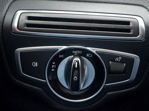 Used 2015 Mercedes-Benz C 300 Sedan image 47