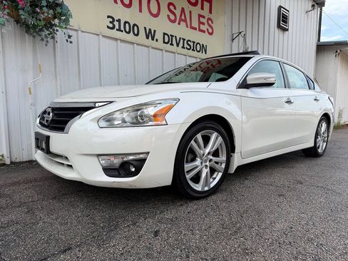 Used 2015 Nissan Altima 3.5 SL FWD image 7