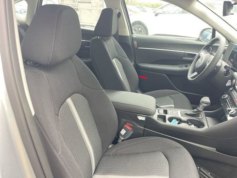 Used 2026 Hyundai Sonata SE FWD image 52