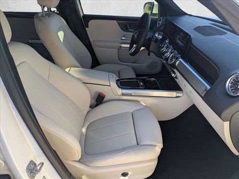 Certified 2025 Mercedes-Benz GLB 250 image 20