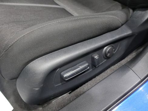 Used 2023 Honda Accord Sport image 11