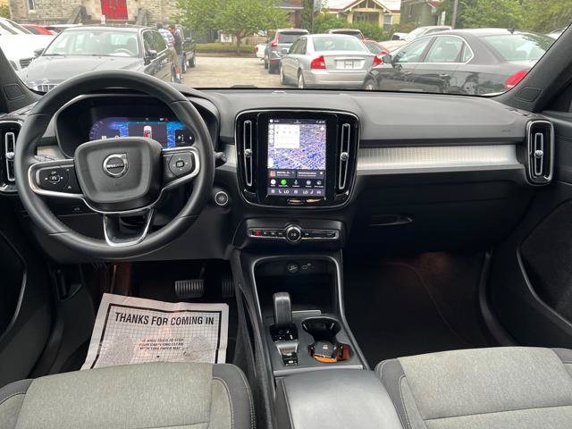 Used 2023 Volvo XC40 B5 Core AWD/4WD image 11