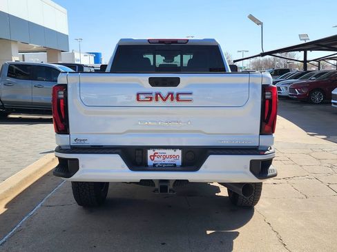 New 2026 GMC Sierra 2500 Denali w/ Denali Reserve Package AWD/4WD image 4