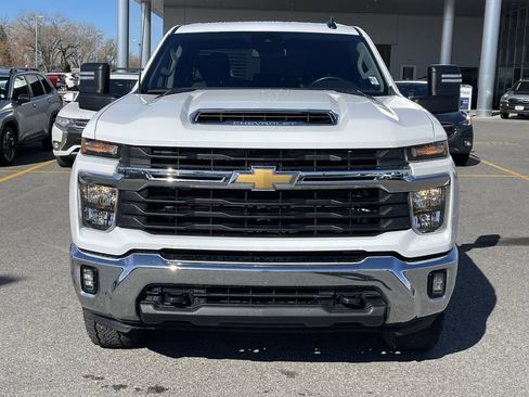 Used 2025 Chevrolet Silverado 2500 LT AWD/4WD image 12