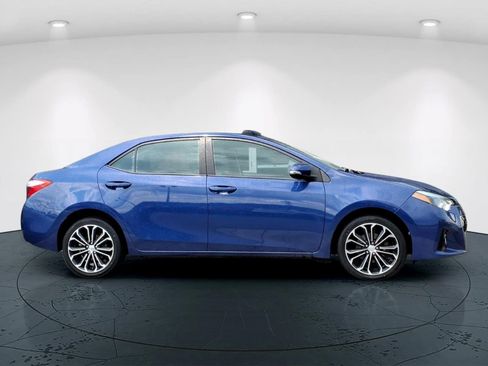 Used 2015 Toyota Corolla S FWD image 2
