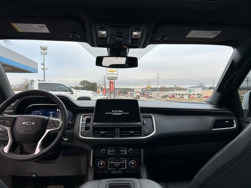 Used 2022 Chevrolet Tahoe Z71 w/ Luxury Package image 33