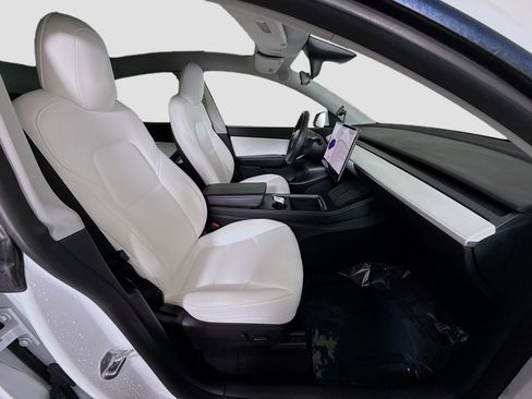 Used 2021 Tesla Model Y Performance image 28
