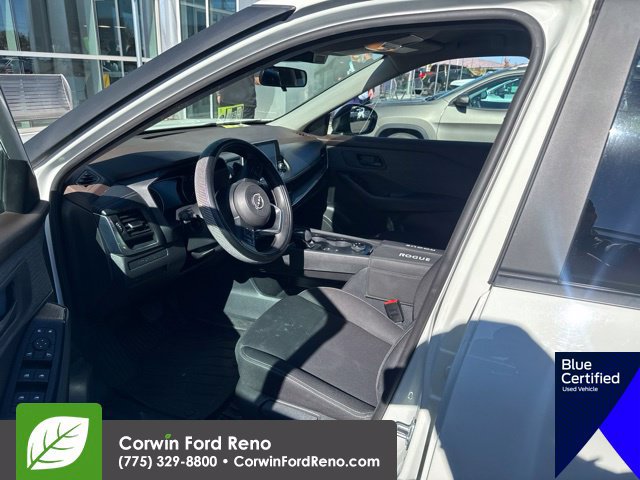 Used 2023 Nissan Rogue S AWD/4WD image 10