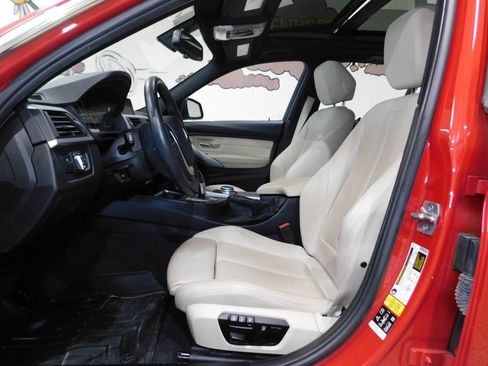 Used 2015 BMW 328i xDrive Wagon AWD/4WD image 25
