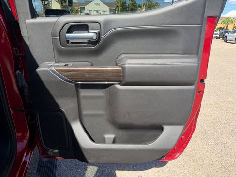 Used 2021 Chevrolet Silverado 1500 LT Trail Boss w/ Convenience Package II image 23