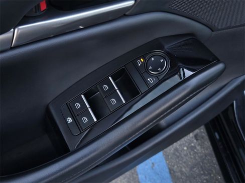 Certified 2025 MAZDA MAZDA3 s image 11