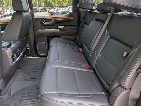 Used 2022 GMC Sierra 1500 Denali AWD/4WD image 12
