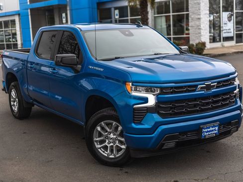 Used 2024 Chevrolet Silverado 1500 RST w/ Protection Package image 2