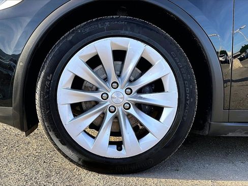 Used 2020 Tesla Model X Long Range image 34