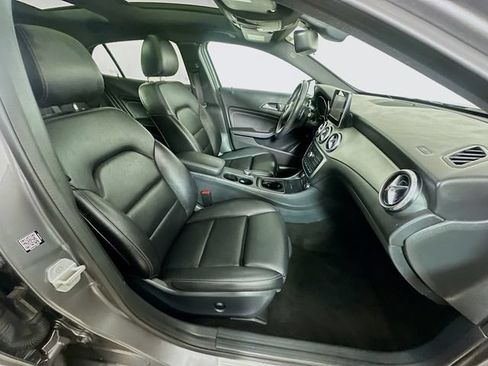 Used 2017 Mercedes-Benz GLA 250 4MATIC image 8