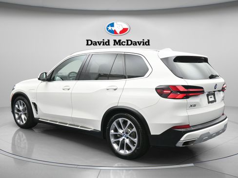 Used 2025 BMW X5 xDrive50e AWD/4WD image 6