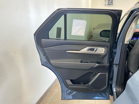 New 2026 Ford Explorer Active AWD/4WD image 10