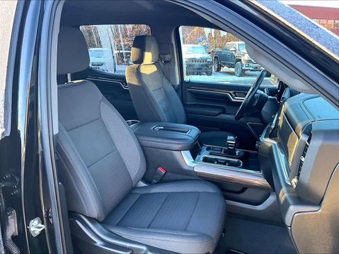 Used 2022 Chevrolet Silverado 1500 RST w/ Z71 Off-Road Package image 11