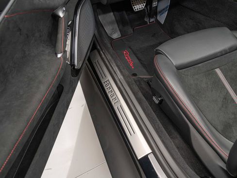 Certified 2025 Ferrari Roma Spider RWD image 35