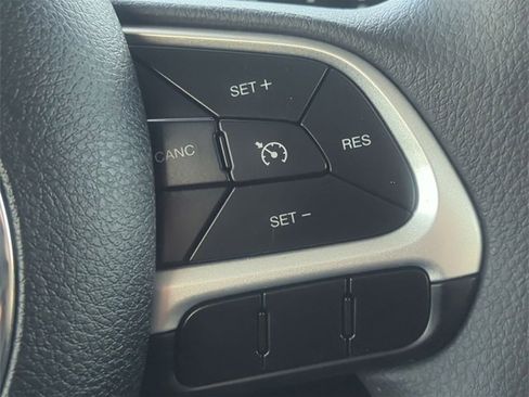 Used 2023 Jeep Renegade Latitude w/ Sun/Sound Group image 14