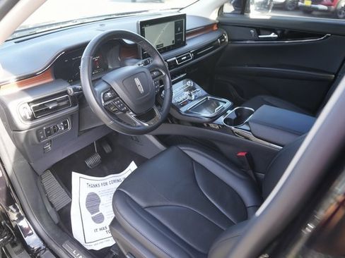 Used 2022 Lincoln Nautilus Reserve image 8
