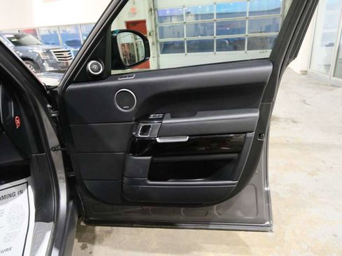Used 2017 Land Rover Range Rover Supercharged AWD/4WD image 35