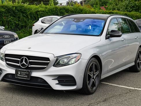 Used 2018 Mercedes-Benz E 400 4MATIC Wagon image 3