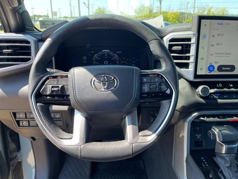 Used 2024 Toyota Tundra Platinum AWD/4WD image 26