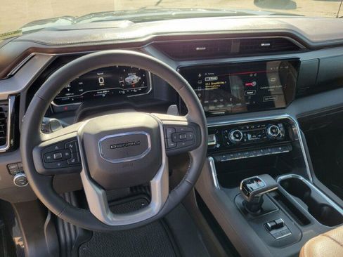 Used 2024 GMC Sierra 1500 Denali w/ Denali Reserve Package image 16