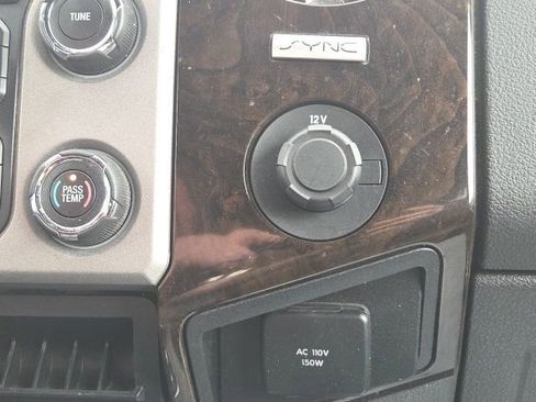 Used 2015 Ford F250 Platinum image 32