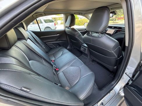 Used 2020 Toyota Camry XSE image 34