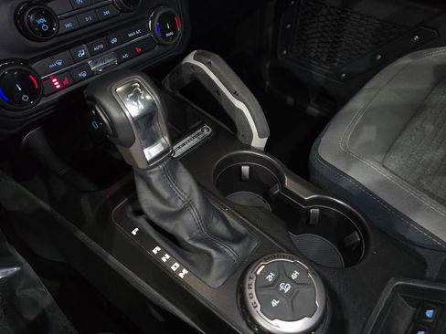 Used 2022 Ford Bronco Outer Banks image 33