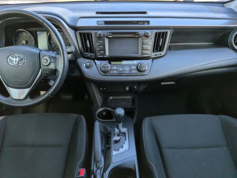 Used 2018 Toyota RAV4 XLE w/ Plus Extra Value Package FWD image 31