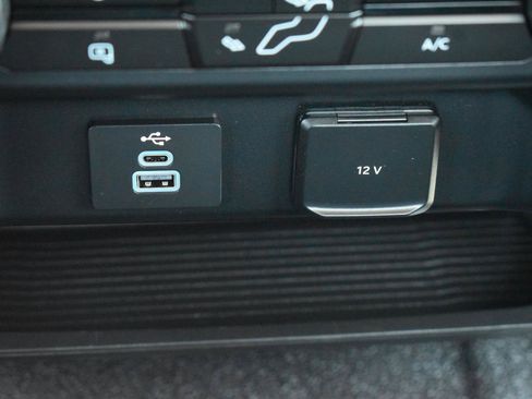 Used 2024 Ford F250 XL w/ XL Driver Assist Package RWD image 11