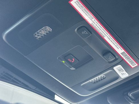 Used 2025 Toyota Camry SE FWD image 23