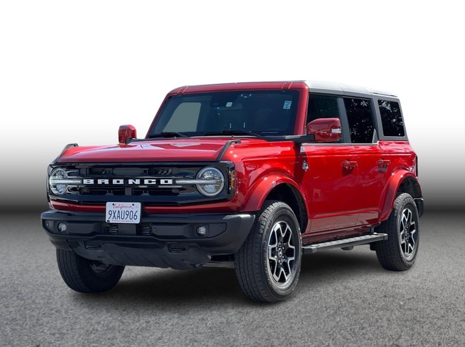 Used 2024 Ford Bronco Outer Banks AWD/4WD image 1