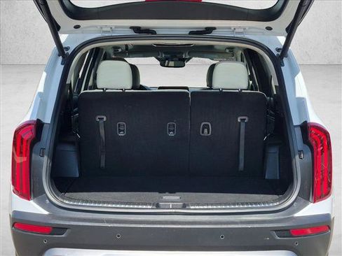 Used 2022 Kia Telluride SX w/ SX Prestige Package AWD/4WD image 6
