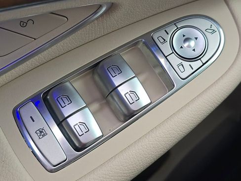 Certified 2022 Mercedes-Benz GLC 300 4MATIC image 27