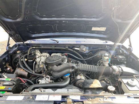 Used 1995 Ford F150 2WD Regular Cab image 6