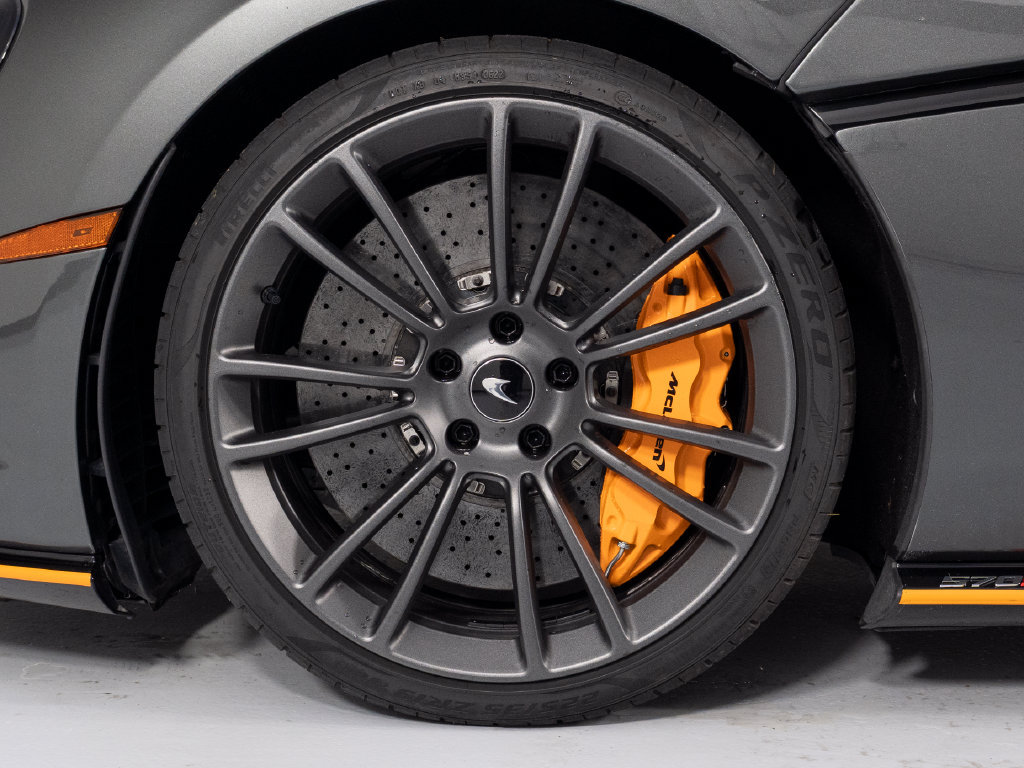 Used 2018 McLaren 570S Spider RWD image 10
