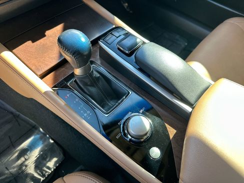 Used 2014 Lexus GS 350 image 19