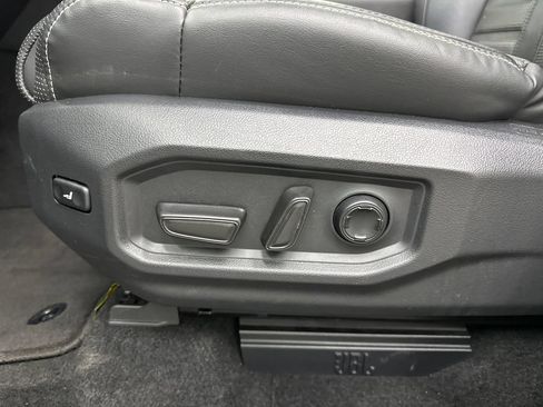 Used 2024 Toyota Sequoia Capstone AWD/4WD image 10
