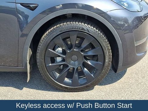 Used 2024 Tesla Model Y Long Range AWD/4WD image 10