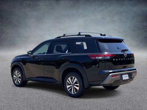New 2026 Nissan Pathfinder SL AWD/4WD image 4