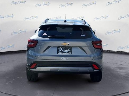 New 2026 Chevrolet Trax LT w/ Driver Confidence Package image 4