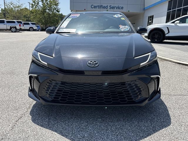 Used 2025 Toyota Camry XSE FWD image 8